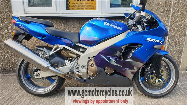 KAWASAKI ZX9R C2 NINJA